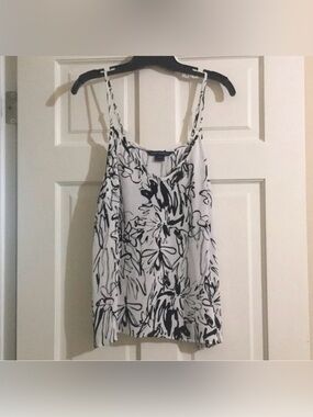 French Connection white and black abstract floral pattern tank top